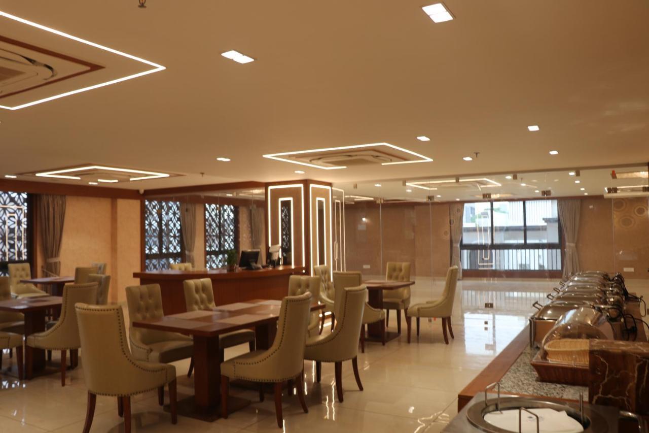 Sk Lords Inn Ahmadábád Exteriér fotografie